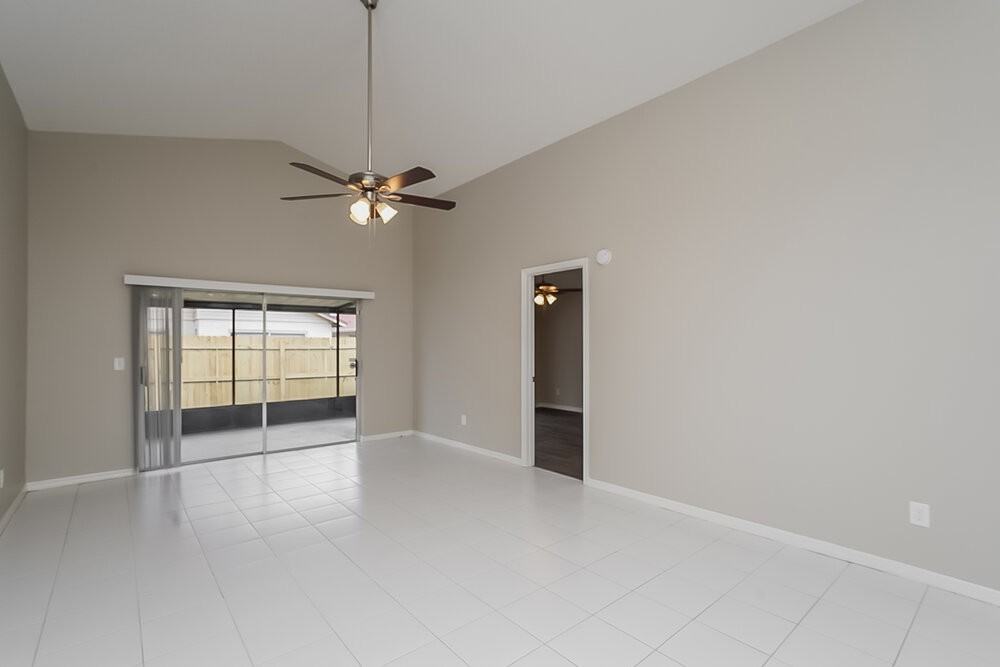 5312 Southwick Dr - Photo 4 of 16