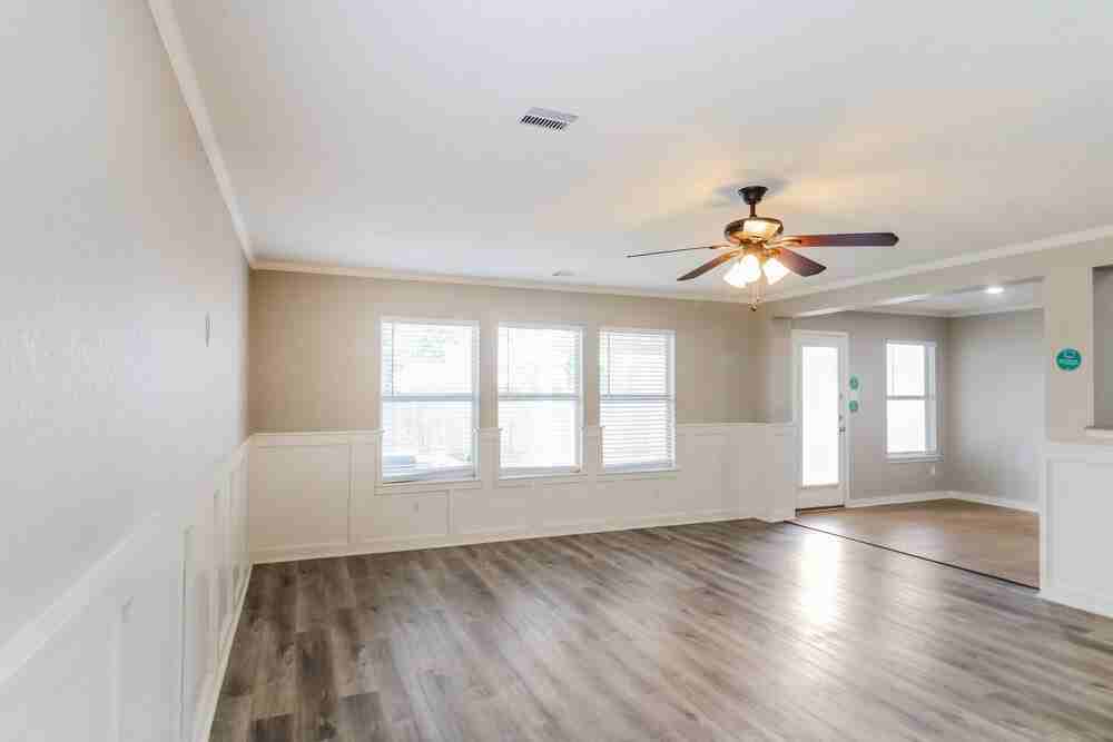 7807 Pasture Spring Ln - Photo 6 of 17