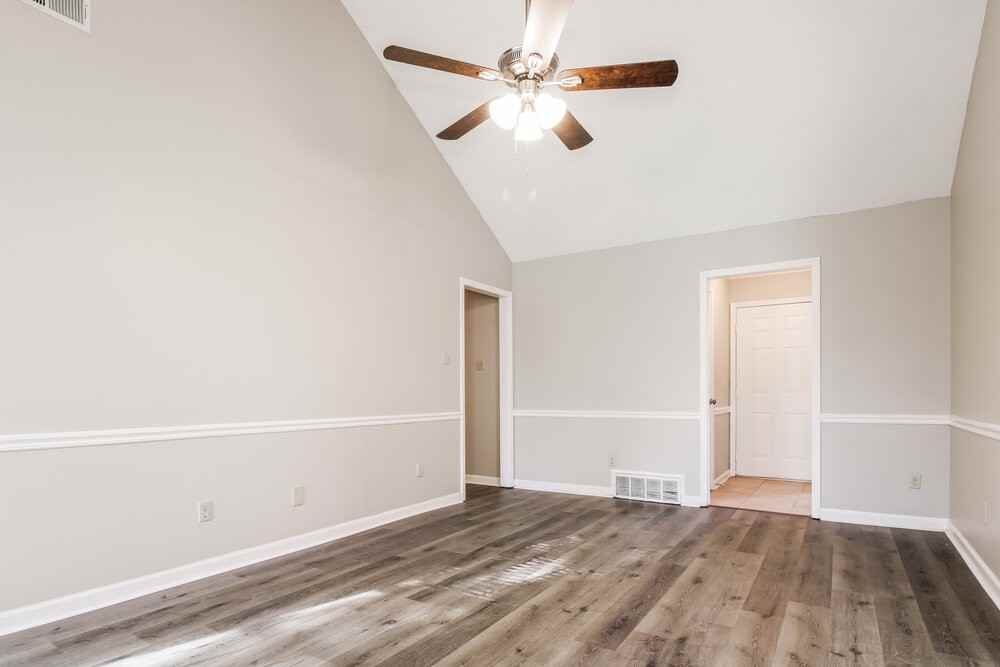 3740 Schanna Dr - Photo 5 of 16