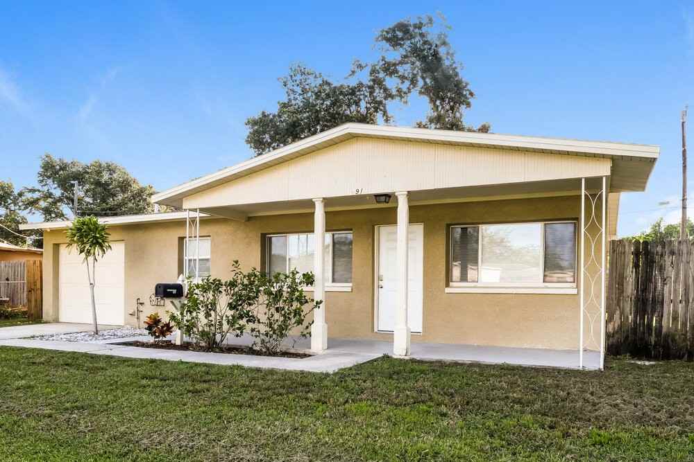 9691 52nd Way N - Photo 3 of 16