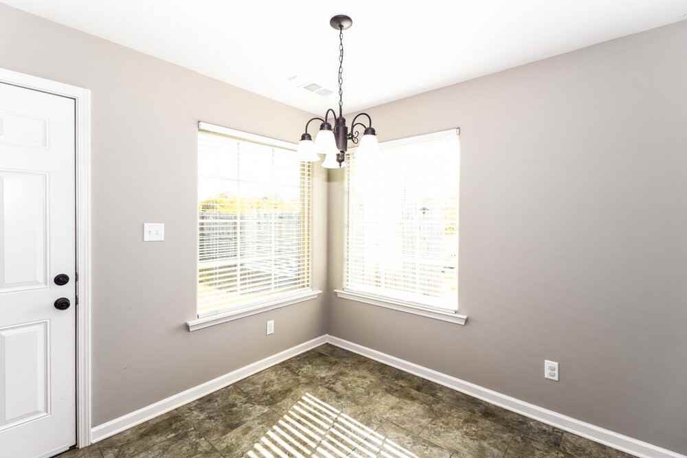 9093 Tremont Dr - Photo 6 of 17