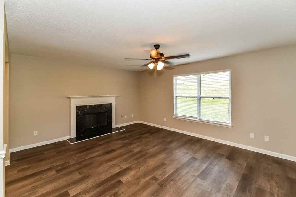 4012 Shaded Oasis Ln - Photo 2 of 15