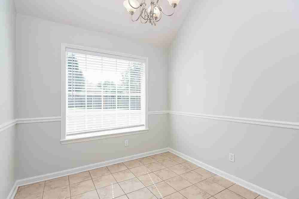 5186 Zachery Run - Photo 4 of 15