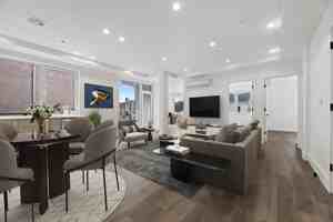 featured image of 2454 E 15th St #4B