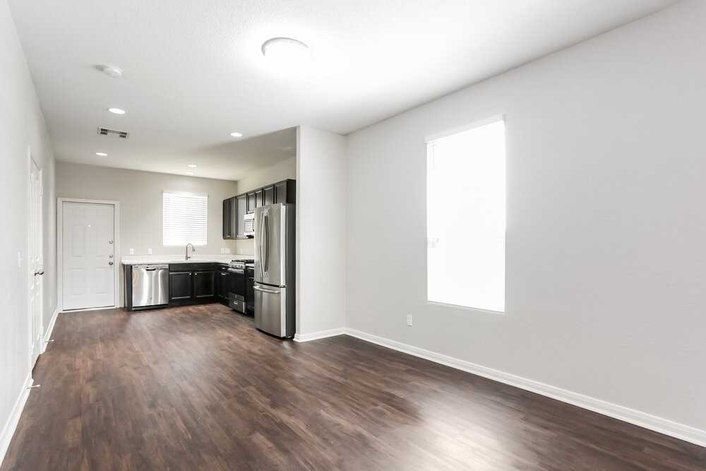 6627 Dayridge Ln - Photo 5 of 16
