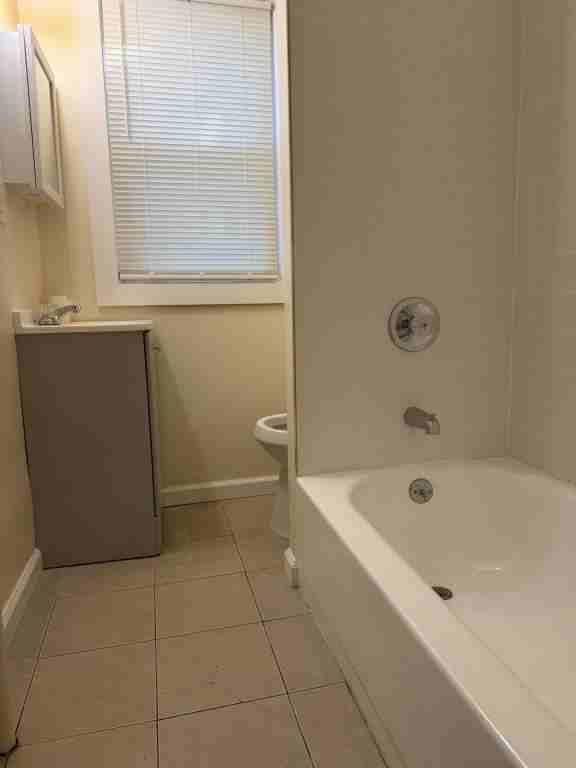 7 Jones Pl - Photo 7 of 8