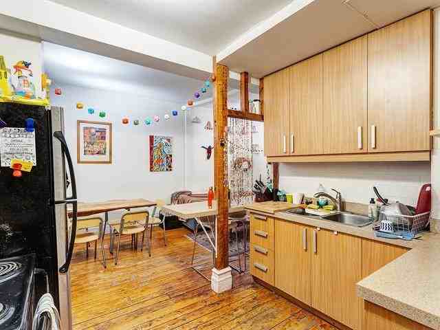4007 Avenue Coloniale - Photo 2 of 11