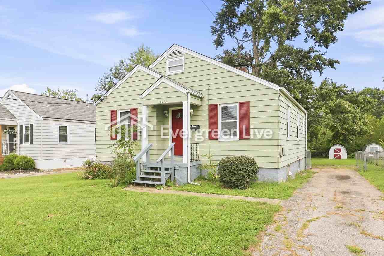 8612 Pine Rd - Photo 2 of 15
