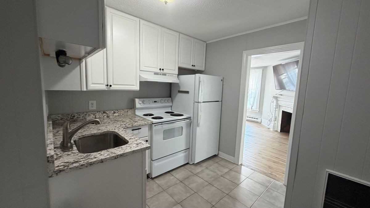 452 Main St - Photo 2 of 10