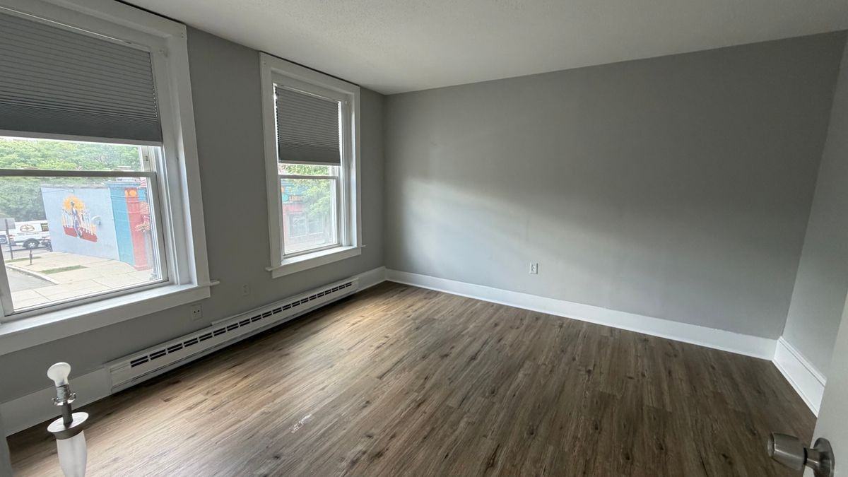 452 Main St - Photo 7 of 10