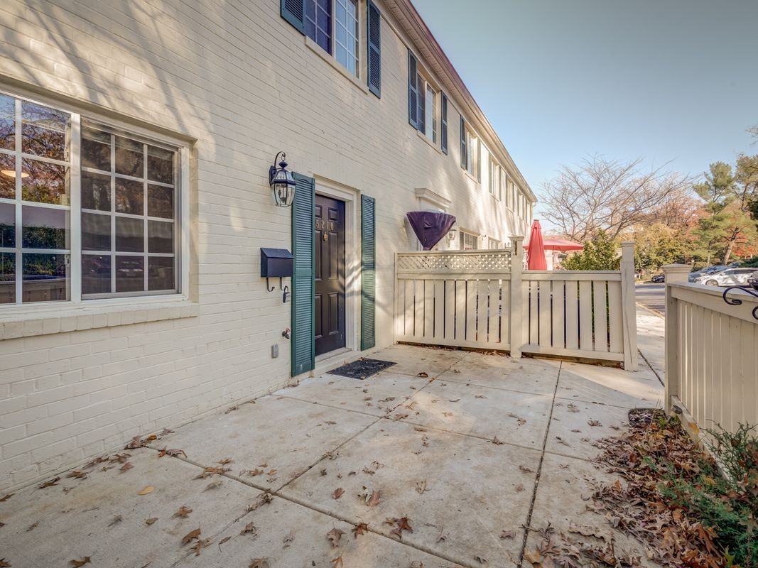 5210 Maris Ave - Photo 3 of 37