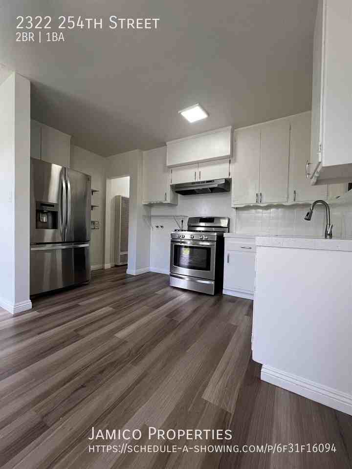 2322 254th St - Photo 4 of 9