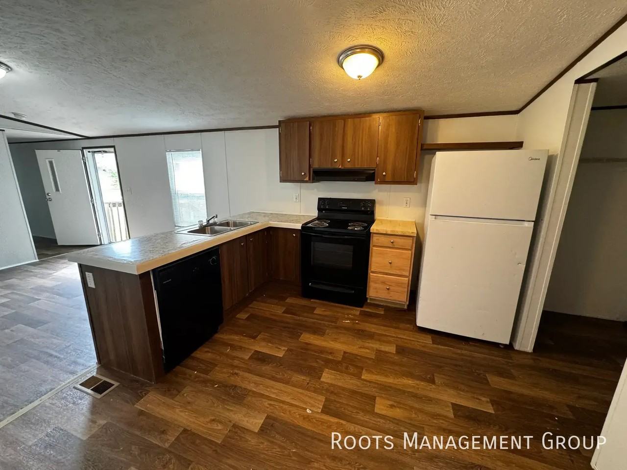 119 Sue St #119S - Photo 3 of 22