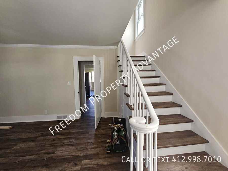 462 Mckinley Ave - Photo 4 of 50