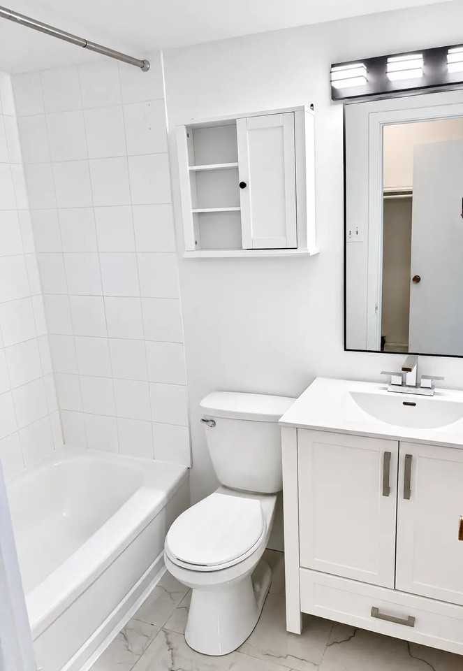 6575 Chemin Kildare - Photo 3 of 9
