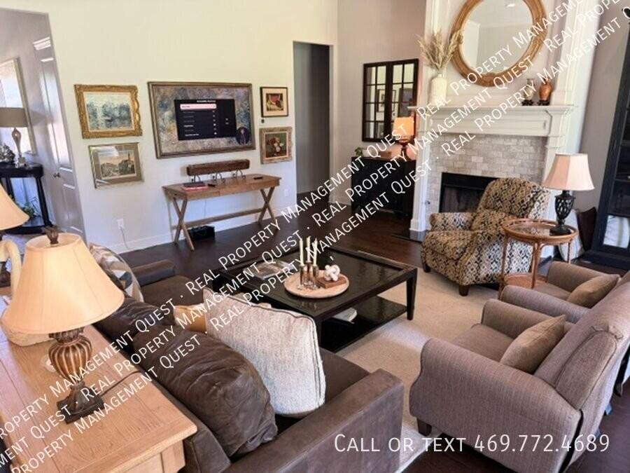 2341 Christine Ln - Photo 4 of 14