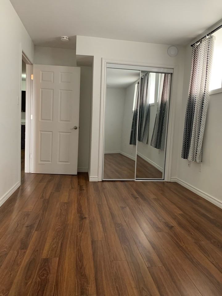160 Prescott St - Photo 5 of 7