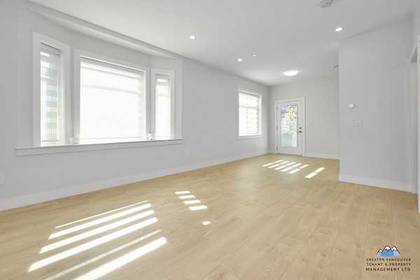 2293 Galt St - Photo 6 of 24