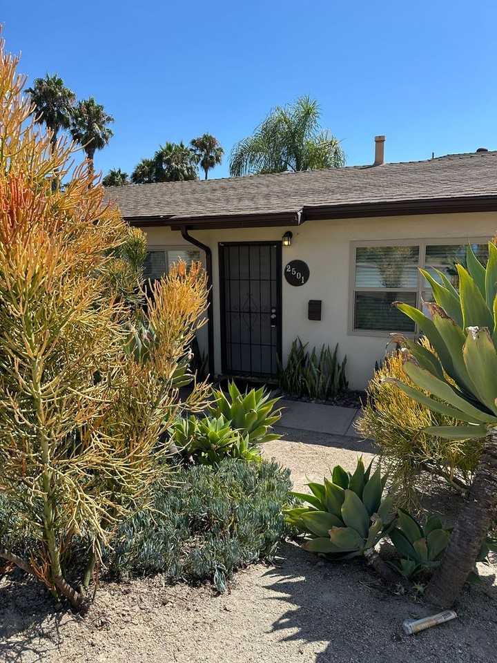 2501 Juan St - Photo 2 of 18