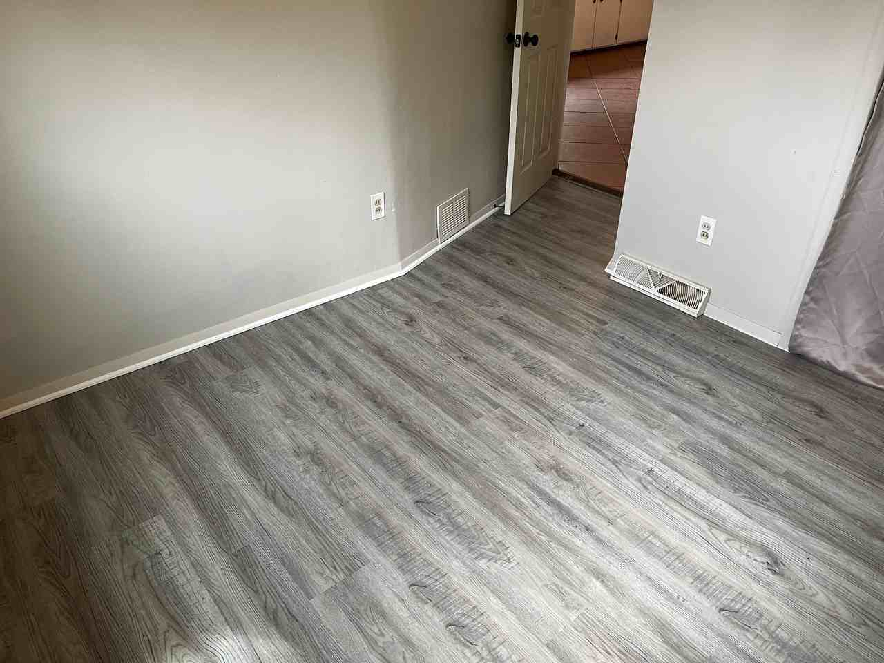 5818 W Washington St - Photo 2 of 39