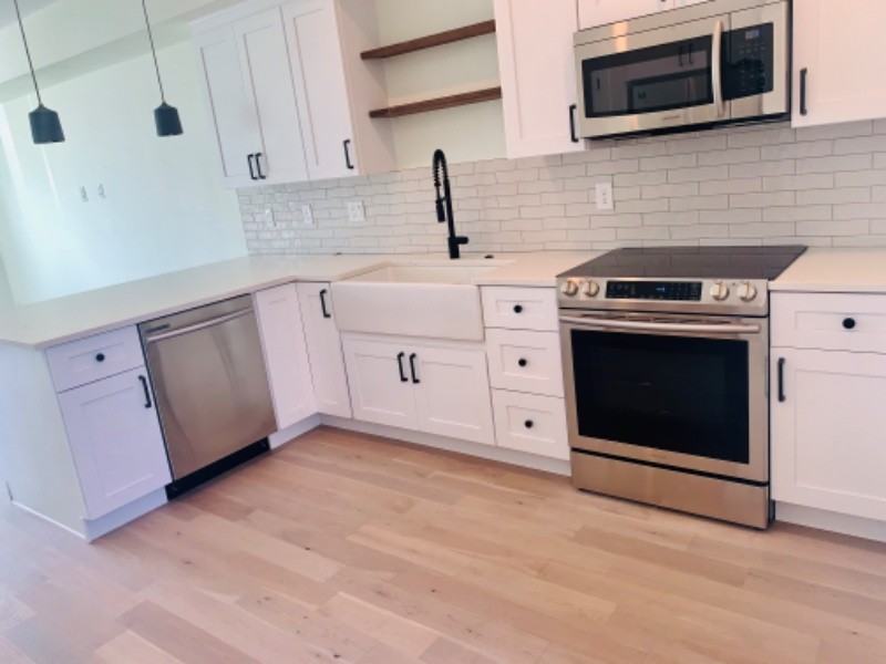 1917 W Elk Pl - Photo 2 of 16