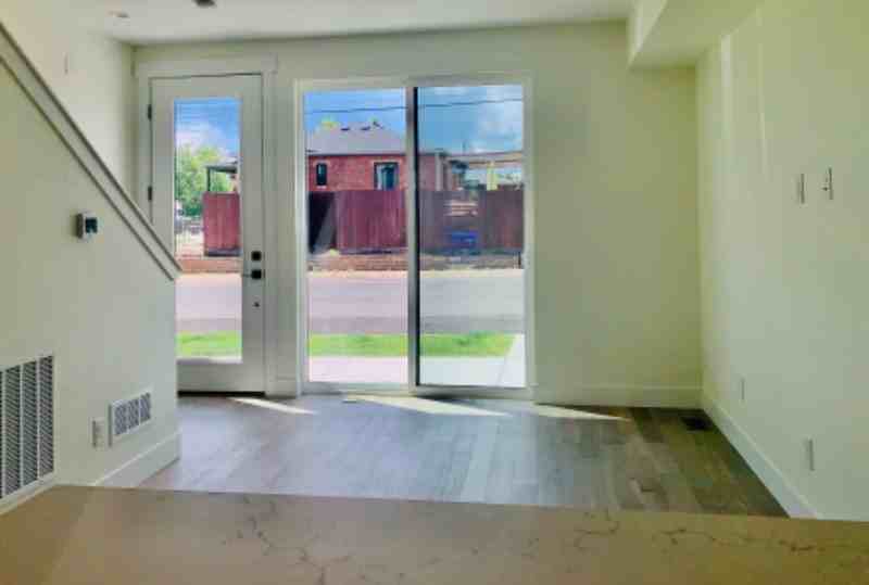 1917 W Elk Pl - Photo 7 of 16