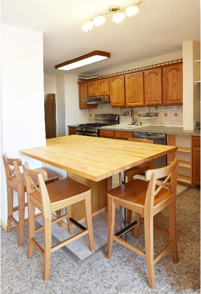 3935 Blackstone Ave #10E - Photo 2 of 11
