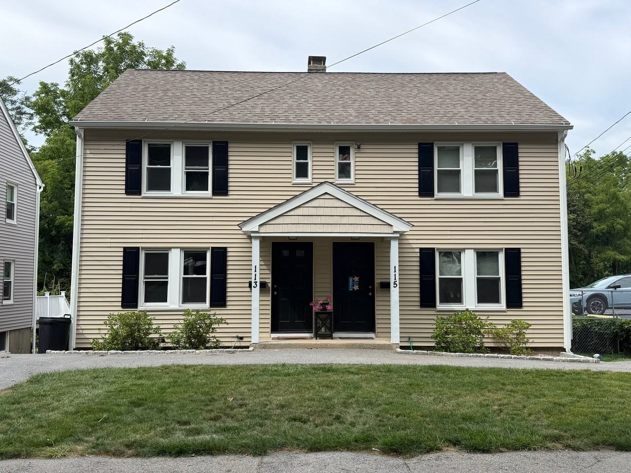 113 Brooks St