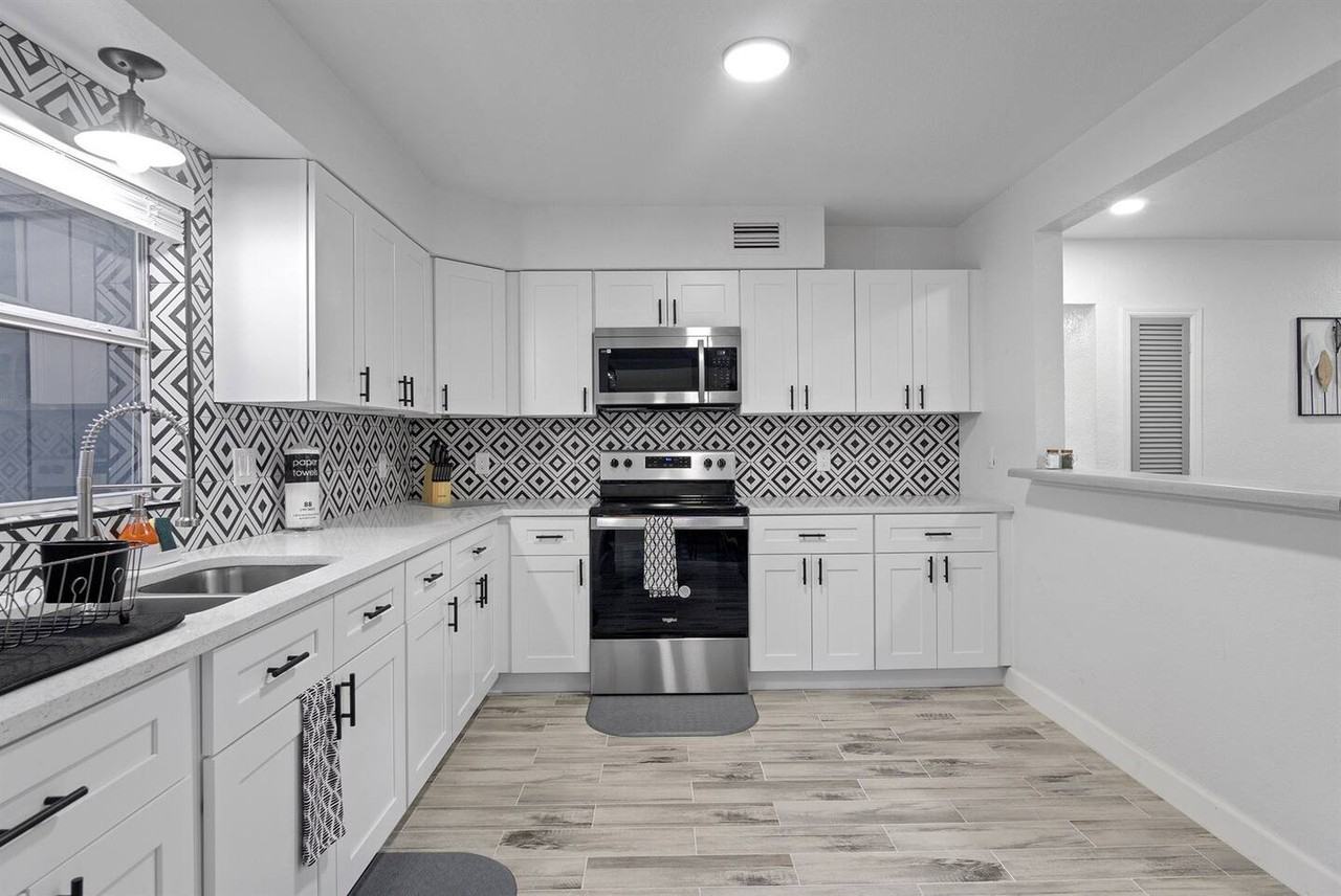 1614 Ferris Ave #1 - Photo 6 of 17