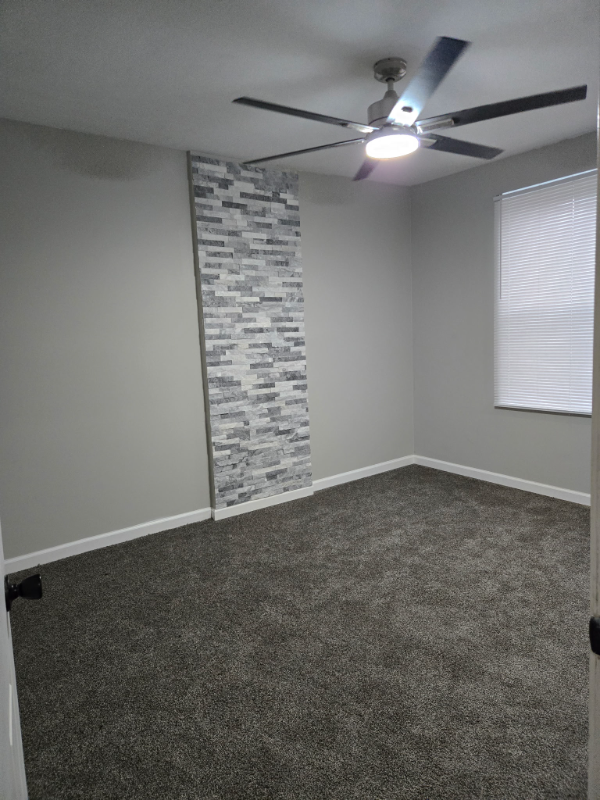 5065 Northland Ave - Photo 5 of 7