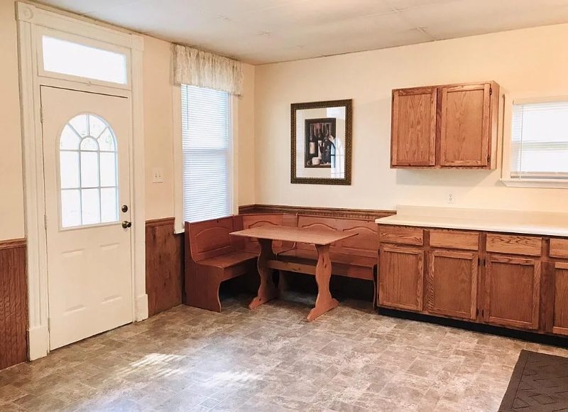 1807 11th St - Photo 2 of 16