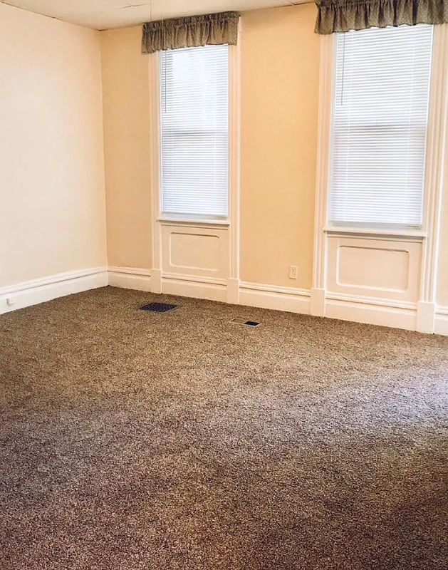1807 11th St - Photo 3 of 16