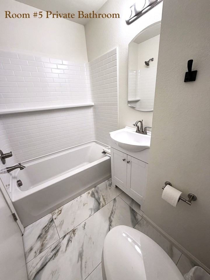 12340 N 72nd Dr - Photo 6 of 19