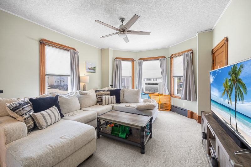 93 Sidney St #1 - Photo 3 of 10