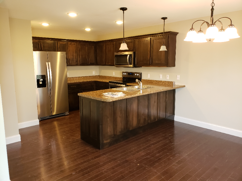 503 Holladay Rd - Photo 7 of 11