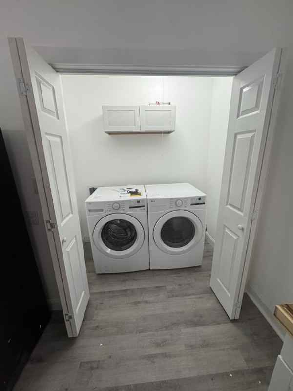 1836 Cook St - Photo 5 of 12