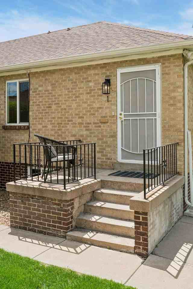 1600 Winona Ct #1 - Photo 3 of 25