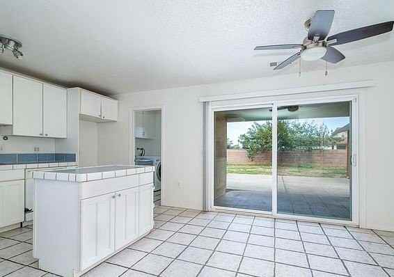 1409 W College Ave - Photo 6 of 21