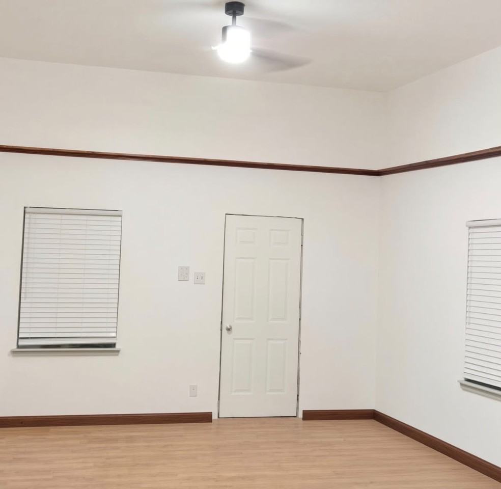 1321 Palmer Ave - Photo 2 of 5