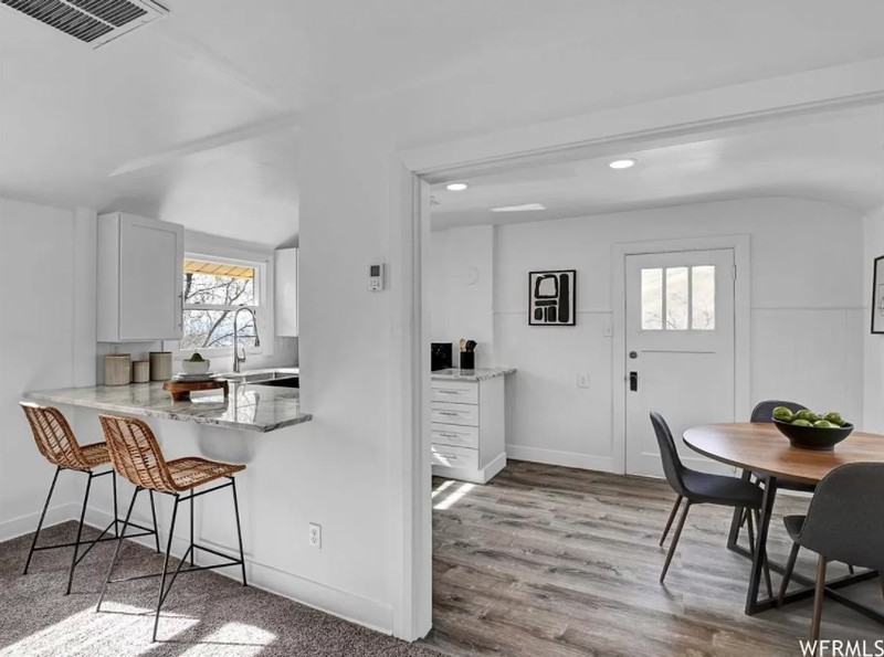 535 N Darwin St #1 - Photo 6 of 11