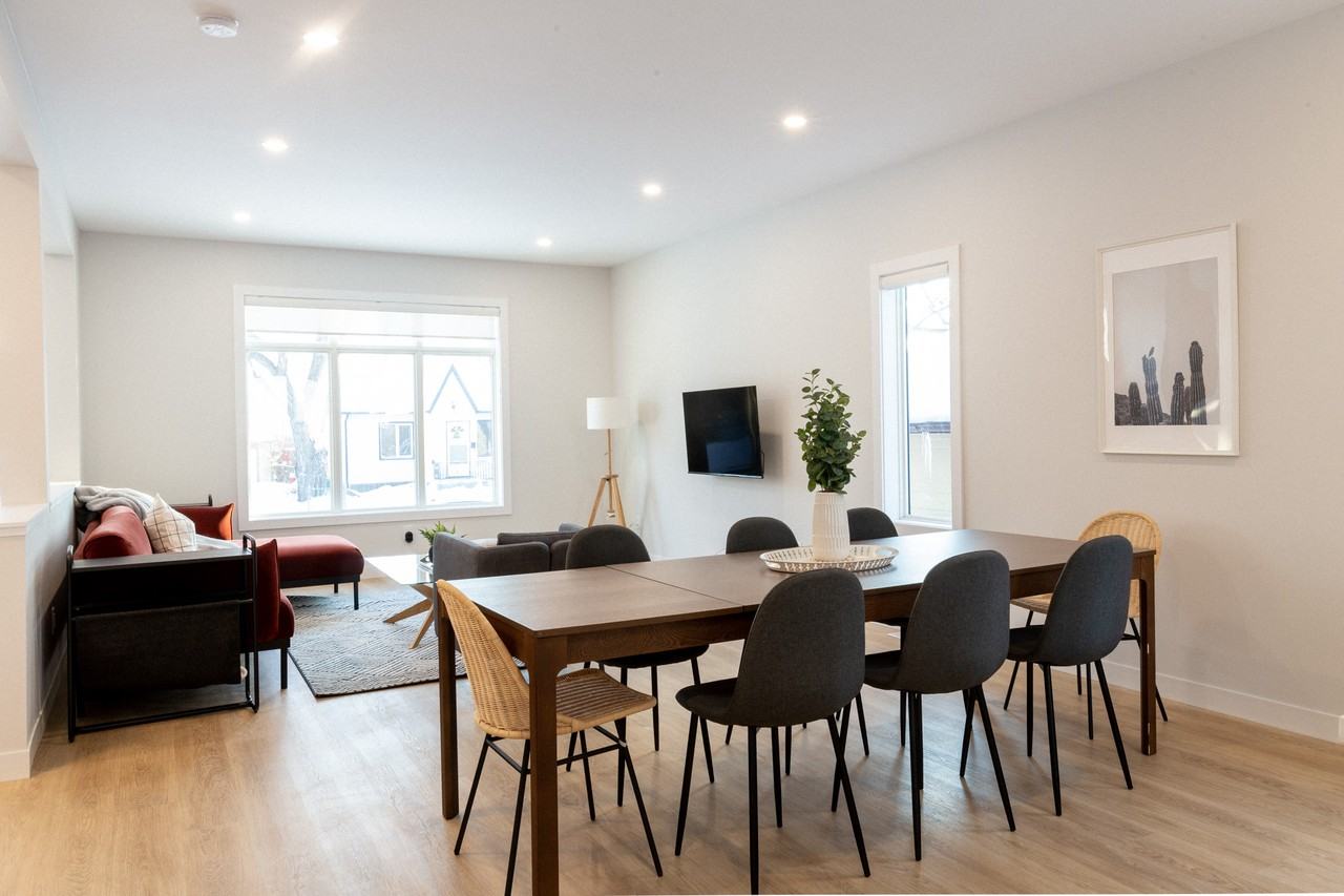 91 Crystal Avenue #1 - Photo 4 of 12