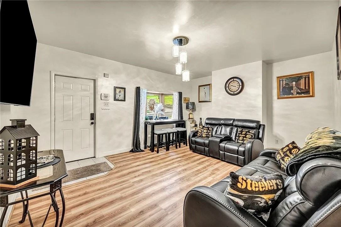 14 Arnold St - Photo 2 of 18
