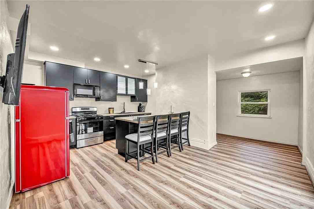 14 Arnold St - Photo 5 of 18