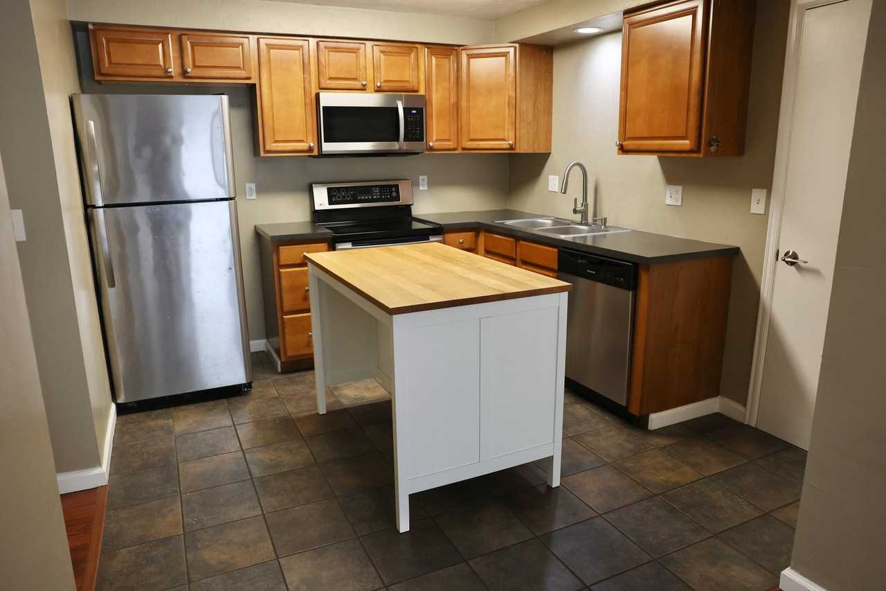 1432 Kimtah Ct Ne #A - Photo 7 of 22