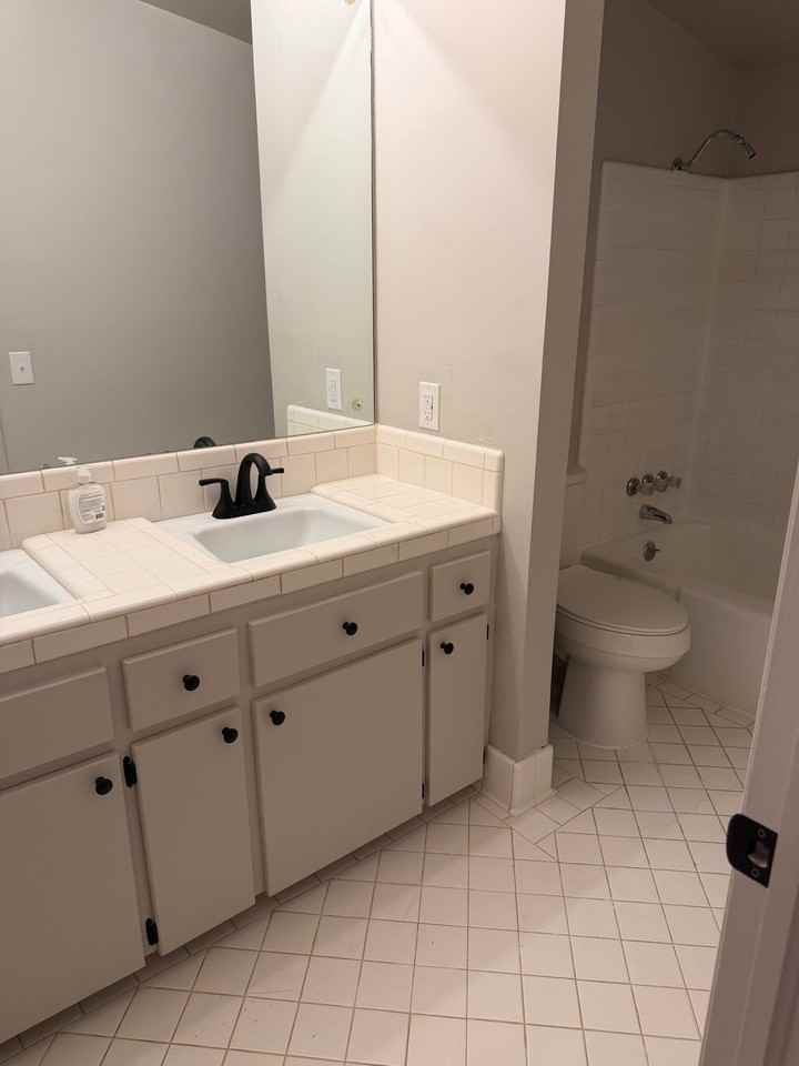 6022 S 72nd East Ave - Photo 3 of 6