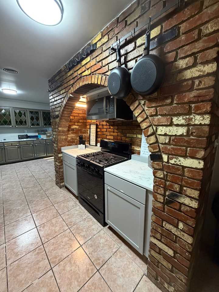 6022 S 72nd East Ave - Photo 4 of 6