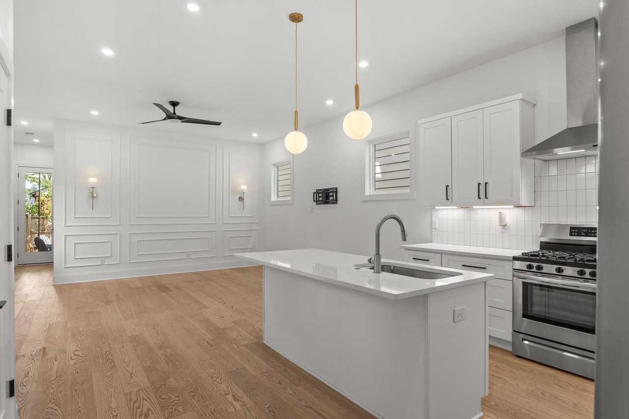 2012 Owen St #B - Photo 4 of 20