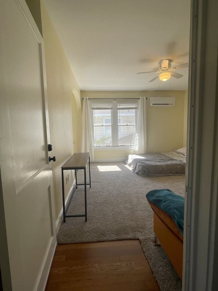 316 13th Ave N #C - Photo 3 of 11