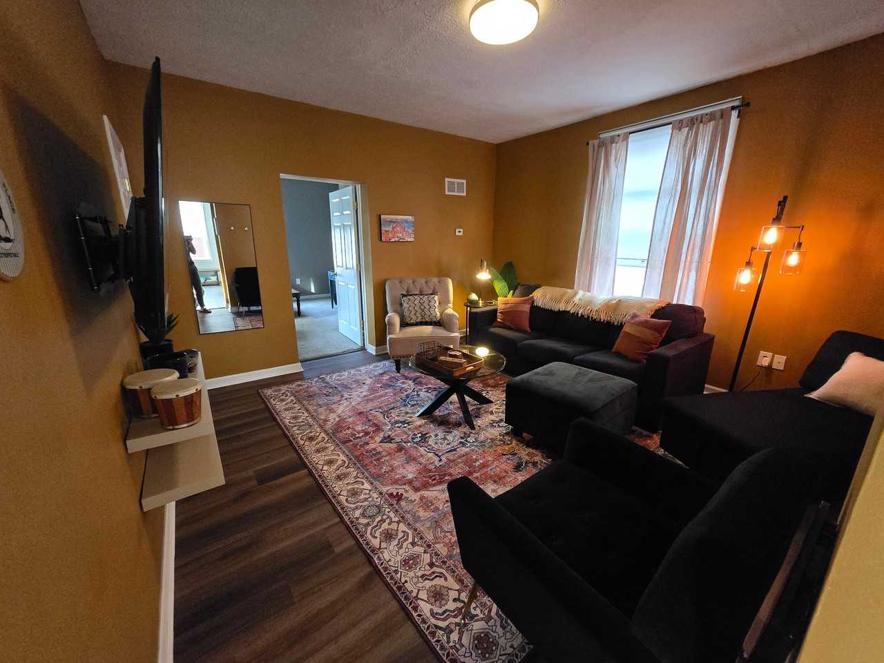 135 Delmar Ave - Photo 4 of 17