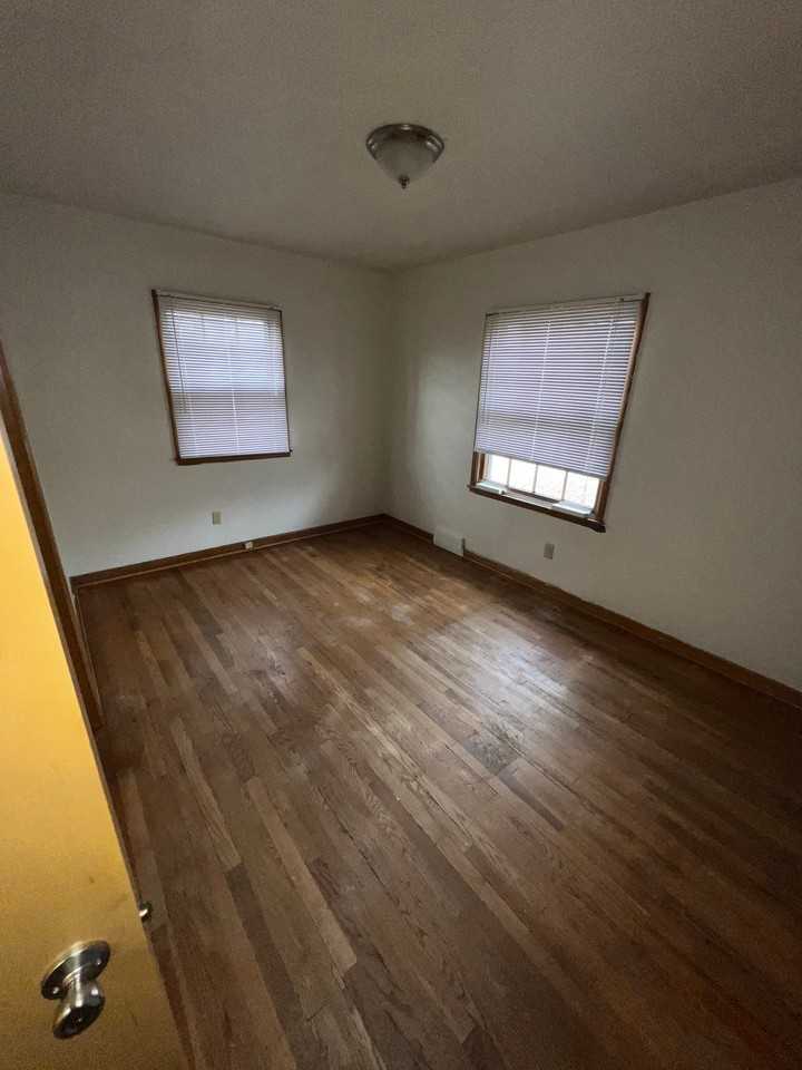 1811 High St - Photo 5 of 10
